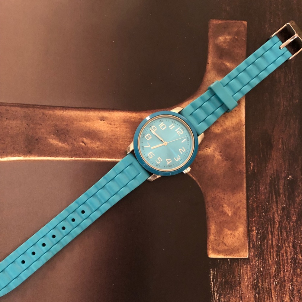 Turquoise watch - Picture 1 of 3
